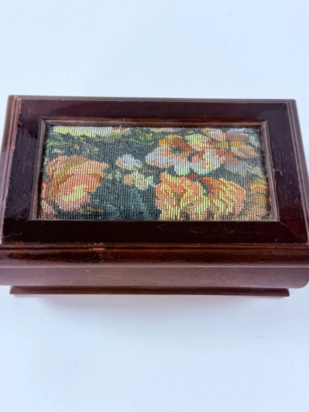 Vintage Wooden Jewelry Box W/Floral Needlepoint Lid Mirror Interior Tray Missing